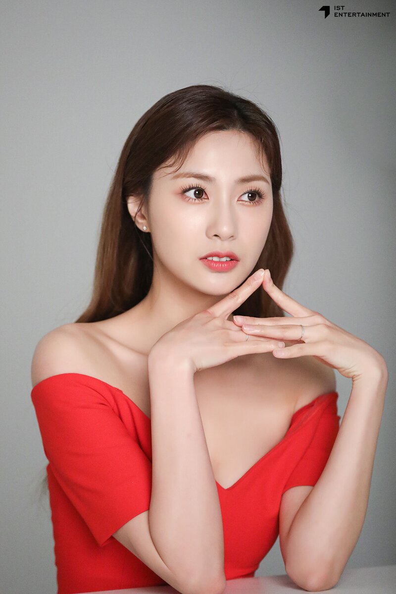 220727 IST Naver - Apink Hayoung - 'Wanna Lab' Photoshoot Behind documents 21