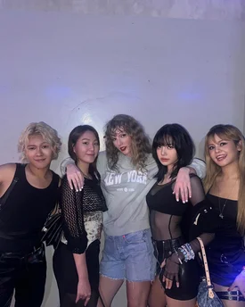240304 - LISA Instagram Update with Taylor Swift & SORN