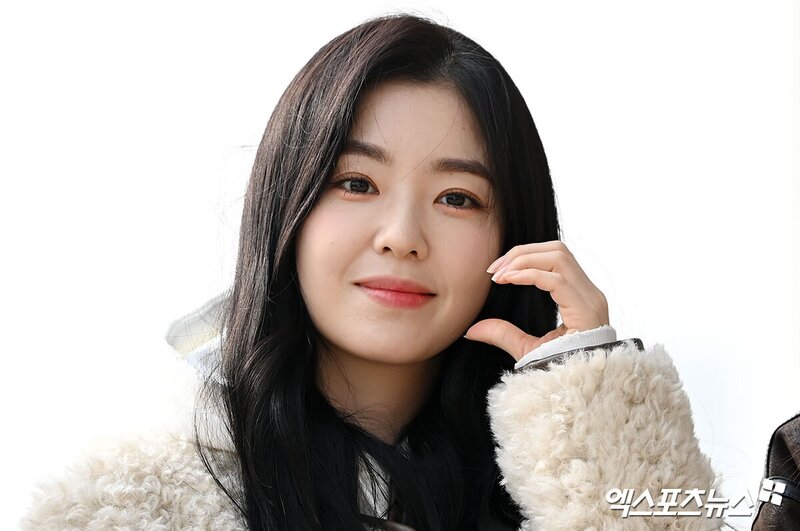 231123 Red Velvet Irene - KBS Music Plaza Commute documents 8