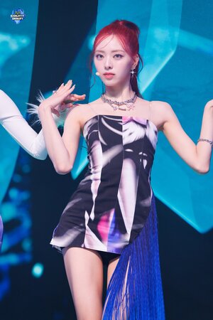 240111 ITZY Yuna - 'BORN TO BE' and 'UNTOUCHABLE' at M Countdown