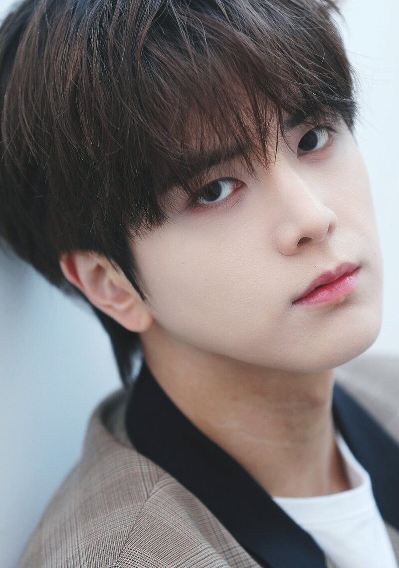 240319 The Boyz Younghoon - Star News Interview Photo documents 11