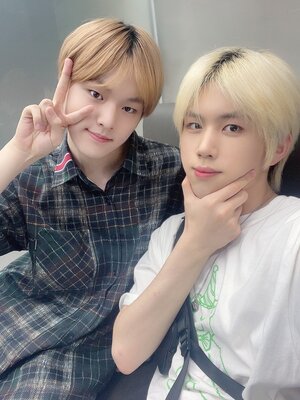 210701 BAE173 Twitter Update - Youngseo and Dohyon