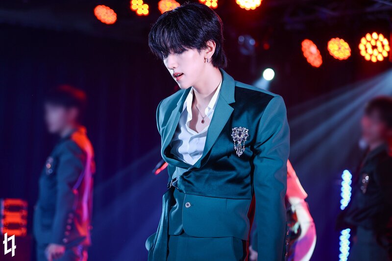 240331 - Naver -  E'LAST LIVE TOUR 'Together' in JAPAN behind the scenes documents 9