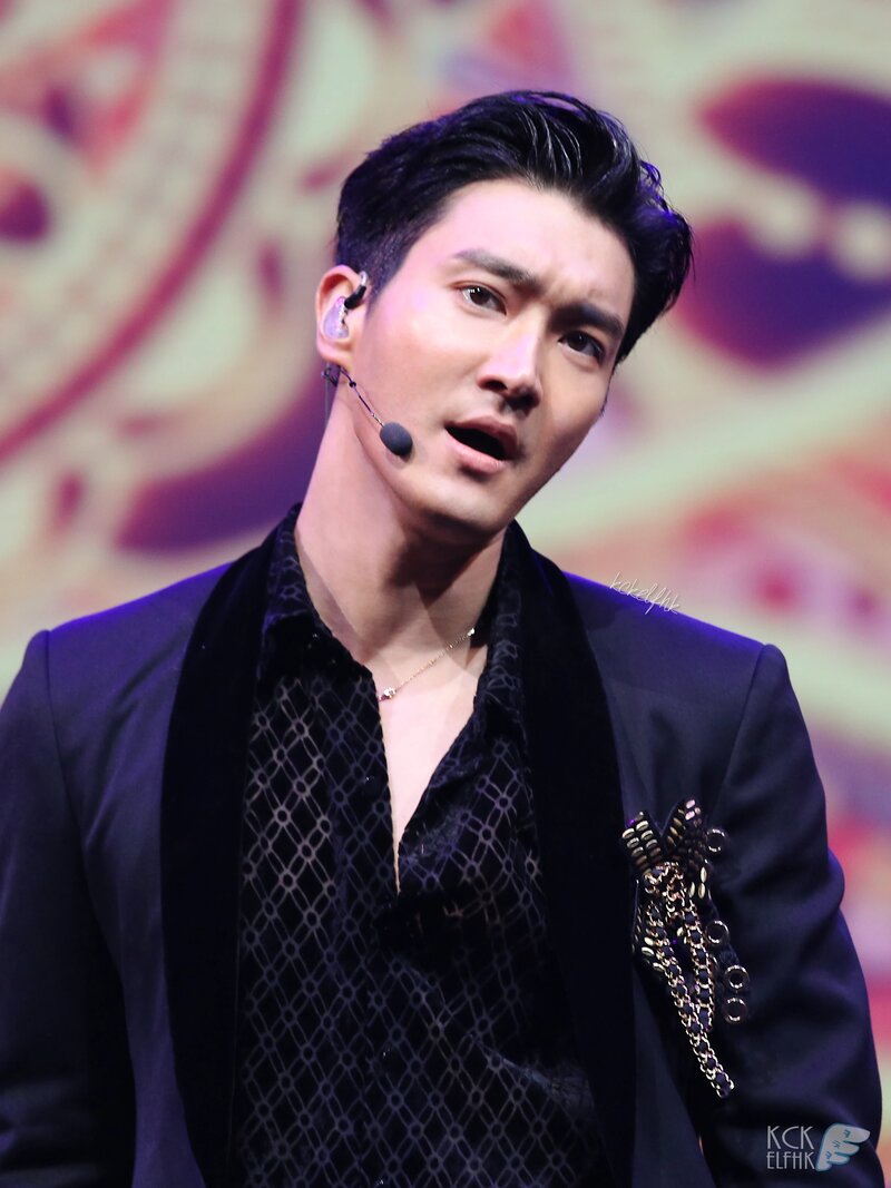 181008 Super Junior Siwon at 'One More Time' Showcase in Macau documents 5