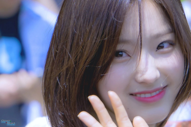 180612 fromis_9 Saerom documents 17