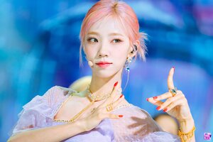 220710 WJSN Yeoreum - ‘Last Sequence’ at Inkigayo