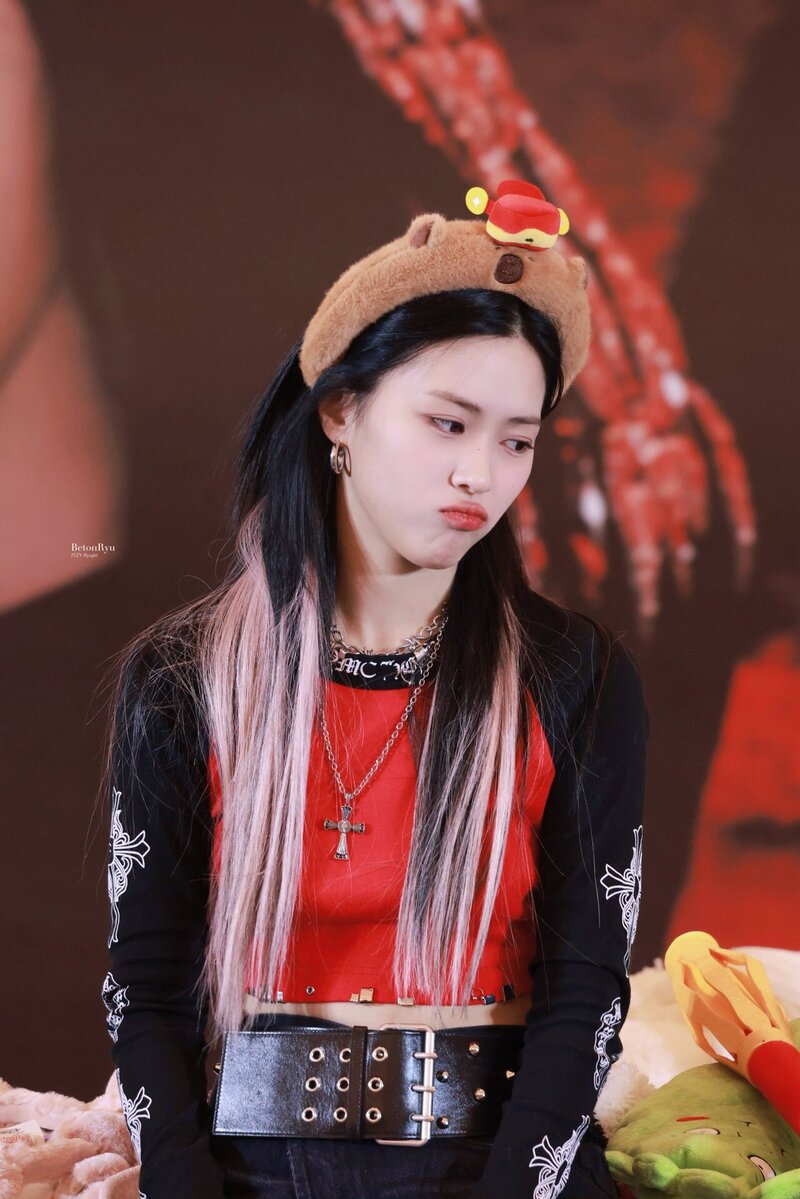 240302 ITZY Ryujin - Fansign Event documents 5