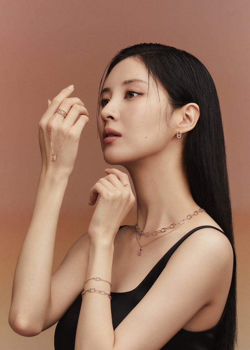 SEOHYUN for TIRRLIRR Jewellery 'MODERN TULY' Collection documents 3