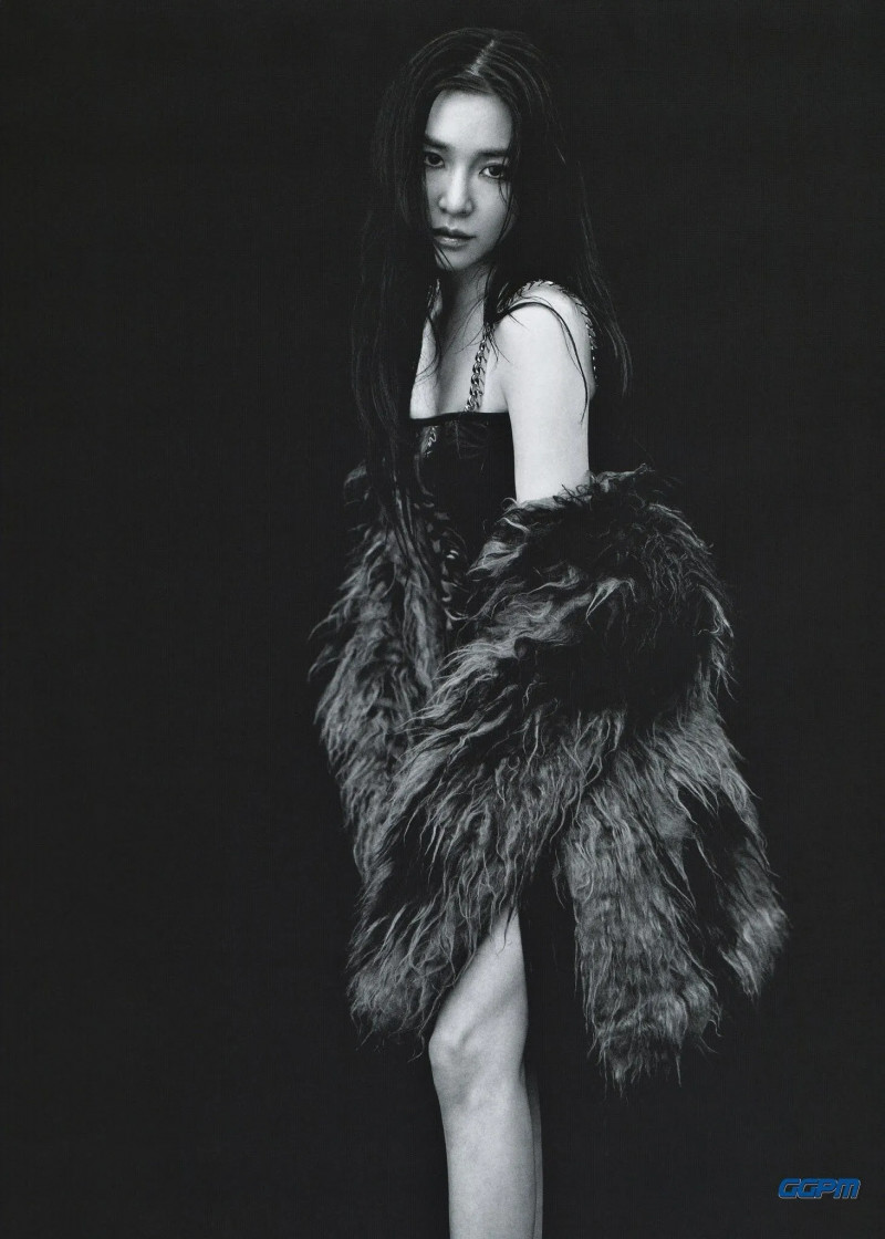 Tiffany Young VOGUE December.2020 [GGPM]-Scan03.jpg
