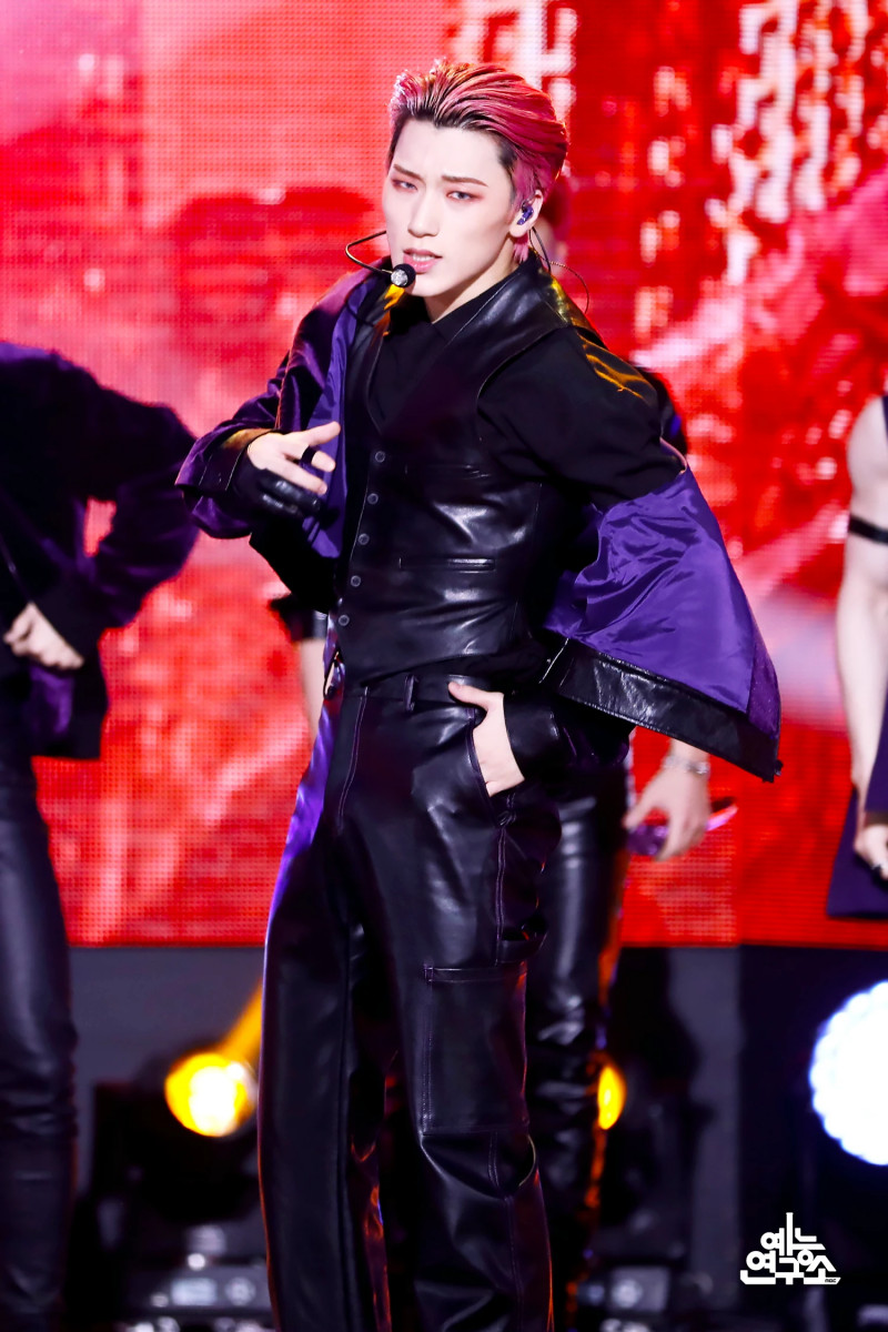 210313 ATEEZ Performing "Fireworks (I'm the One) on Show! Music Core | Naver Update documents 2