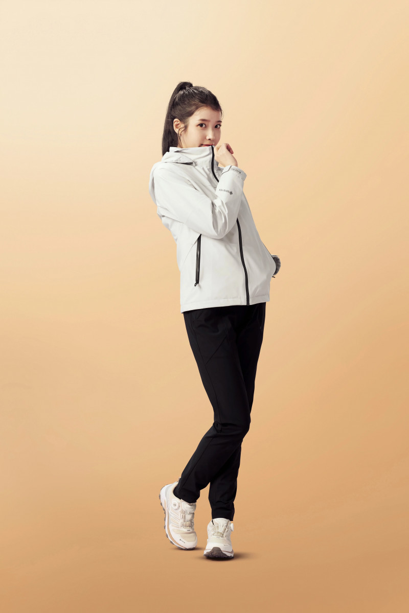 IU for Blackyak 2021 SS Collection documents 6